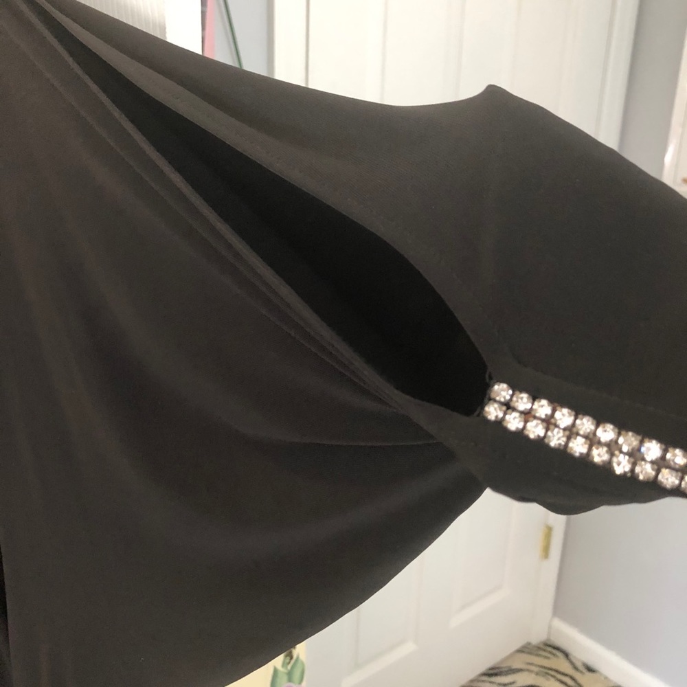 Frank Lyman open sleeve black dress - size 12 - Picture 4 of 7